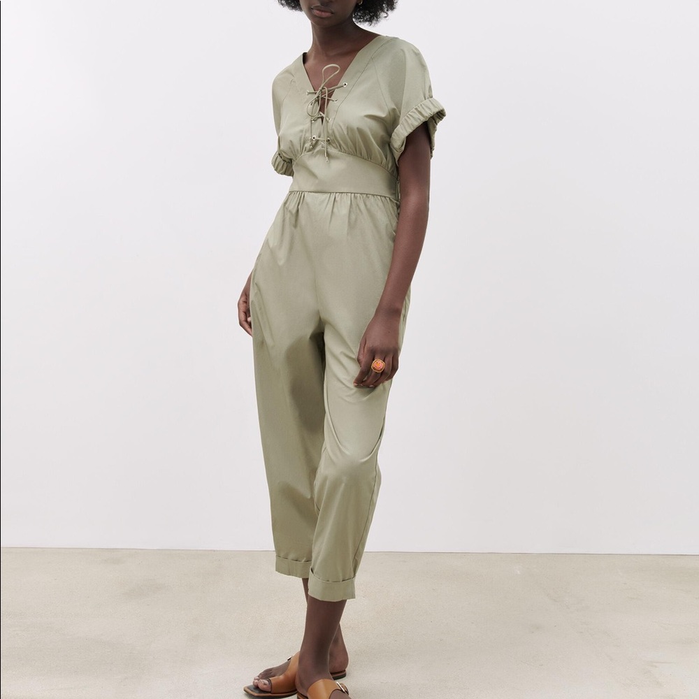 NWT Zara Poplin Jumpsuit Size S Light Khaki